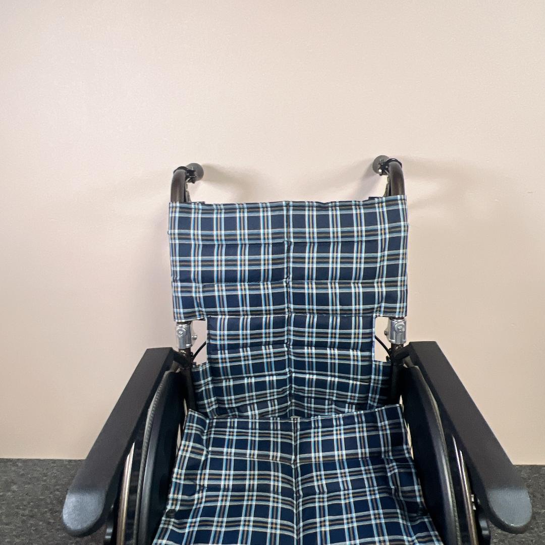 カワムラサイクル　自走用　ノーパンクタイヤ　次世代型車椅子　WAVITシリーズ