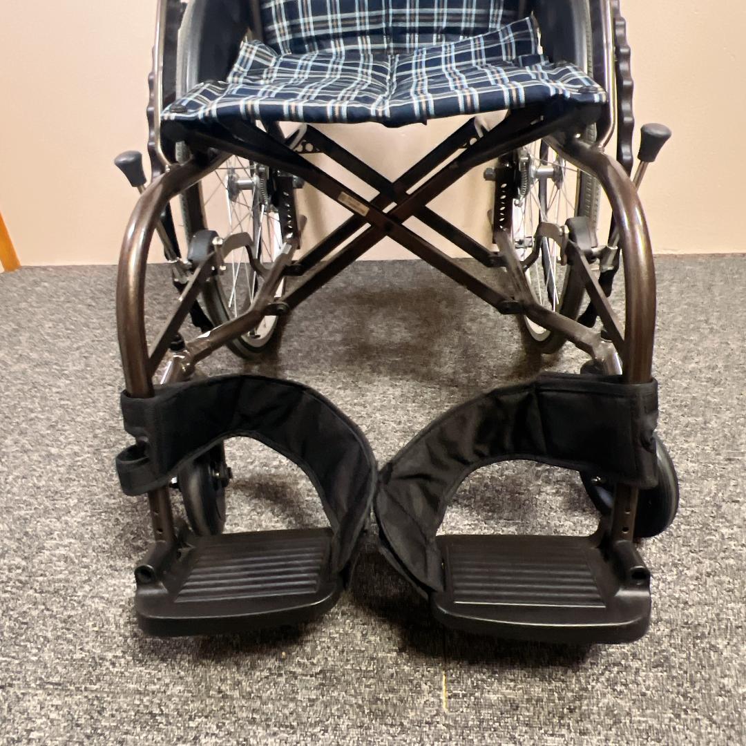 カワムラサイクル　自走用　ノーパンクタイヤ　次世代型車椅子　WAVITシリーズ