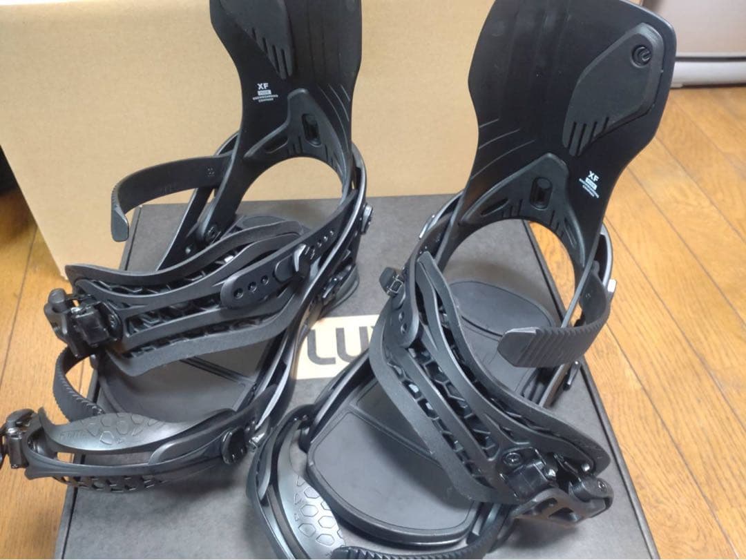 flux フラックス XF 24-25 ブラック sサイズ　滑走回数5回程