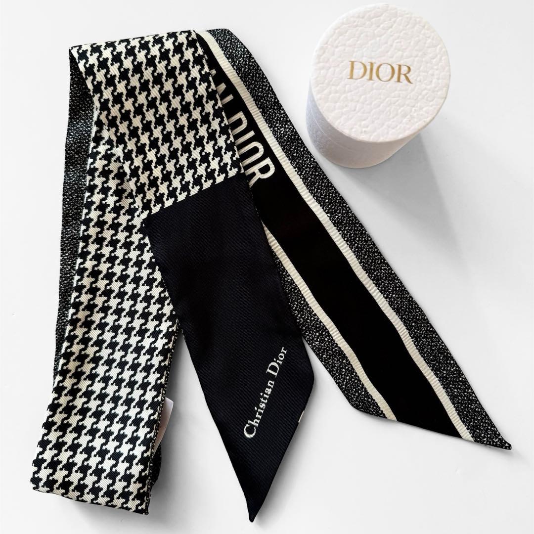 新品 クリスチャン ディオール 30 Montaigne ミッツァ スカーフ - メルカリ