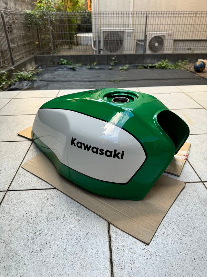 値下げ‼️ zrx400 ガソリンタンク タンク 外装 zrx400II - メルカリ