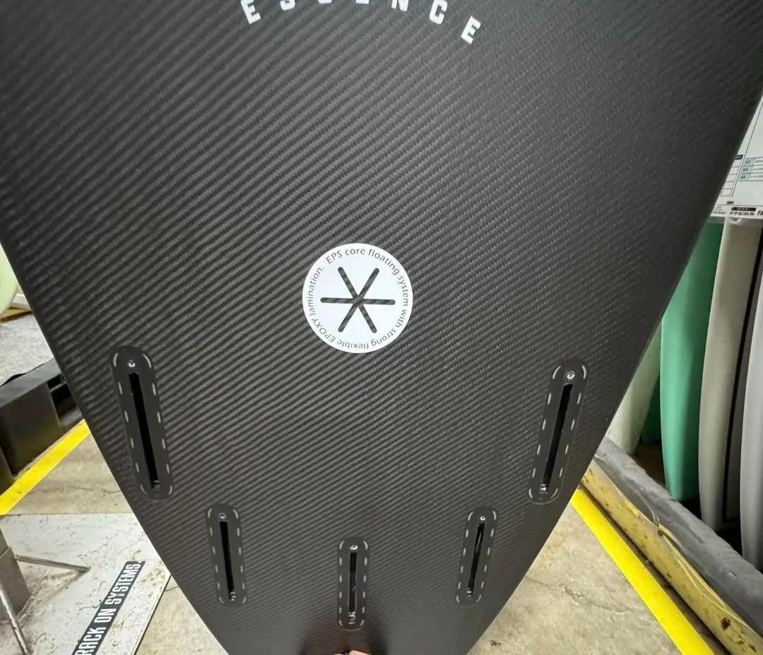 新品！カーボンボードESSENCE FISH FIVE CARBON 6'2