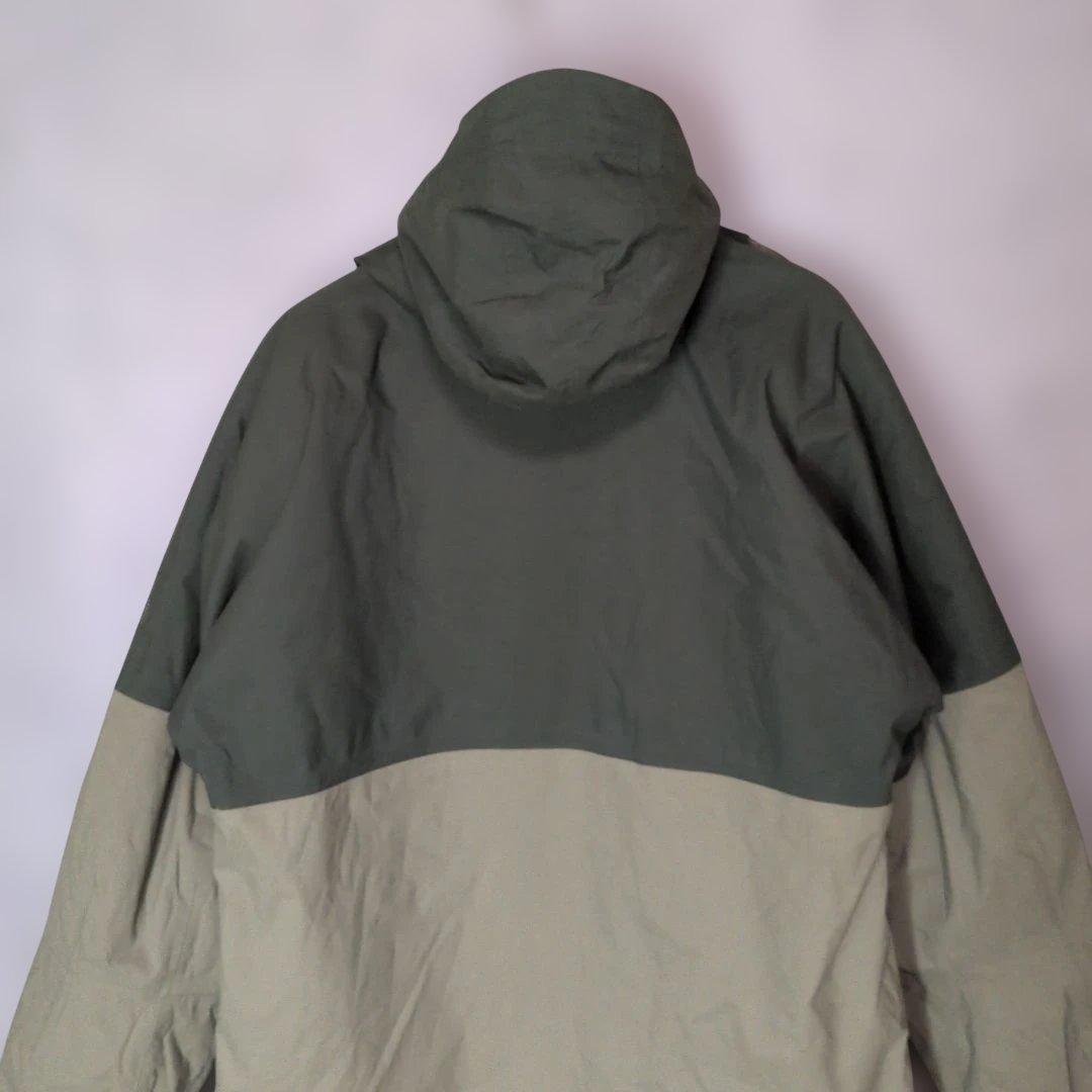 美品 BURTON バートン スノーボードジャケット L カーキ 2トーン