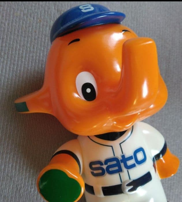 昭和レトロ◇佐藤製薬のサトちゃん14cm ソフビ貯金箱 当時物 - メルカリ