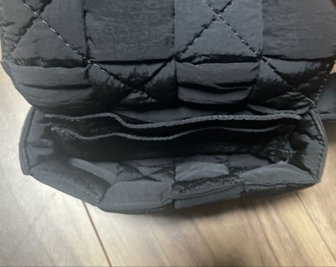 BOTTEGA VENETA　ボッテガヴェネタ　パデッドテックカセットショルダー