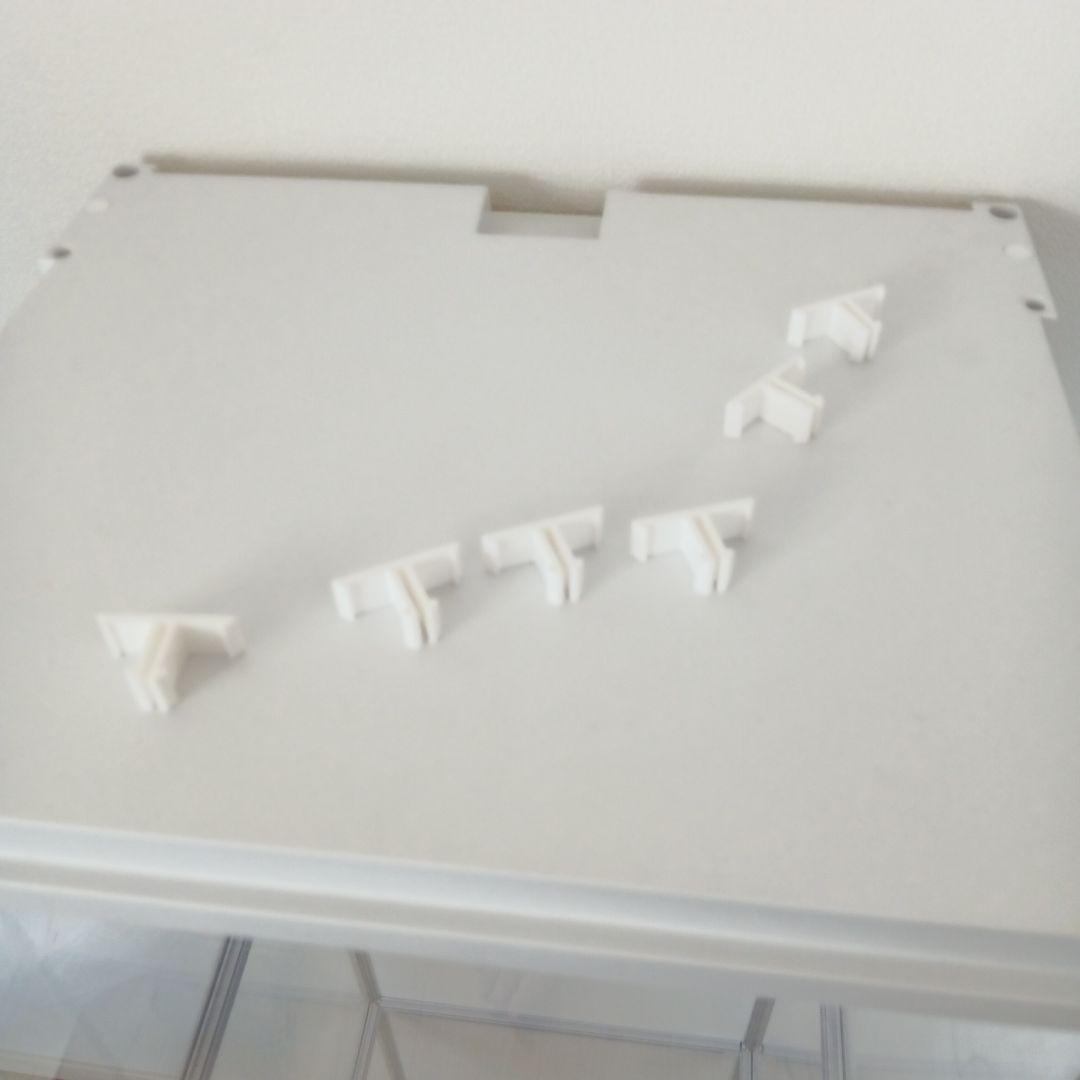 UVカット アクリル コレクションケース 3段セット　背面ホワイト　フィギュア