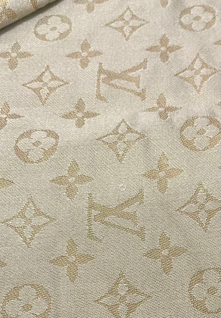 【美品】Louis Vuitton ベージュ モノグラム ストール シャイン