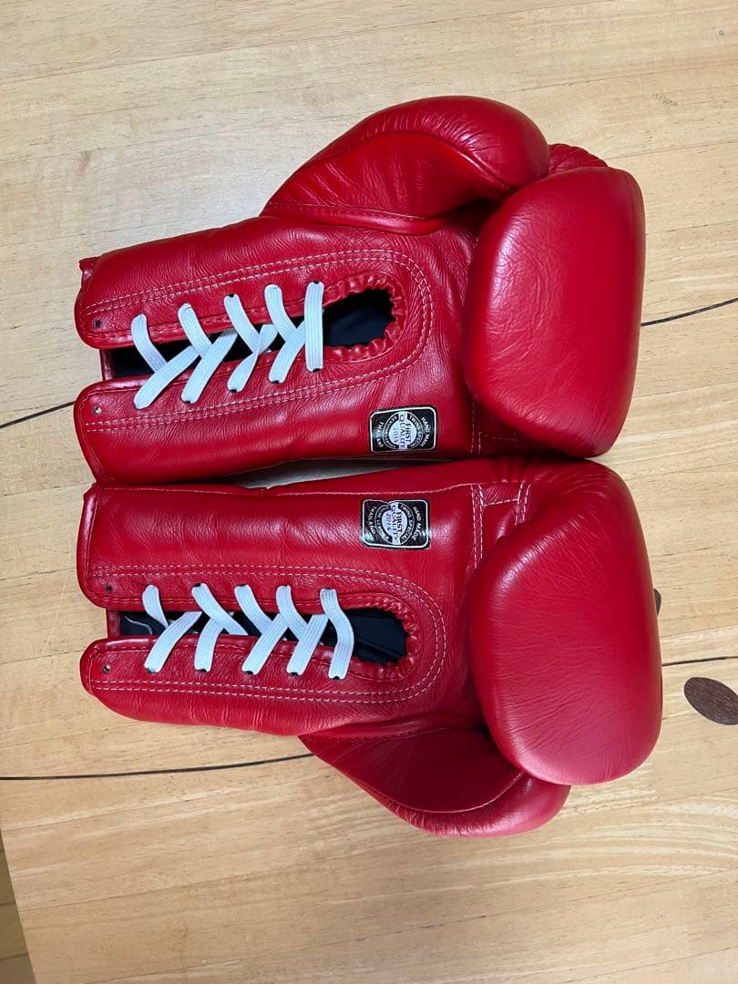 ツインズ ボクシンググローブ8ozヒモタイプ(ゴムに変更してます