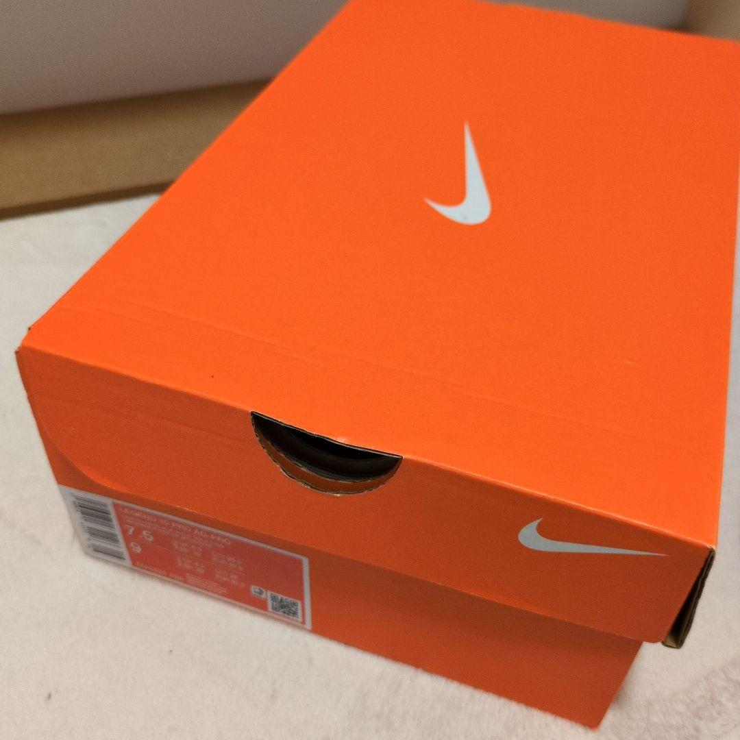 サッカースパイク　NIKE　TIEMPO　25.5cm