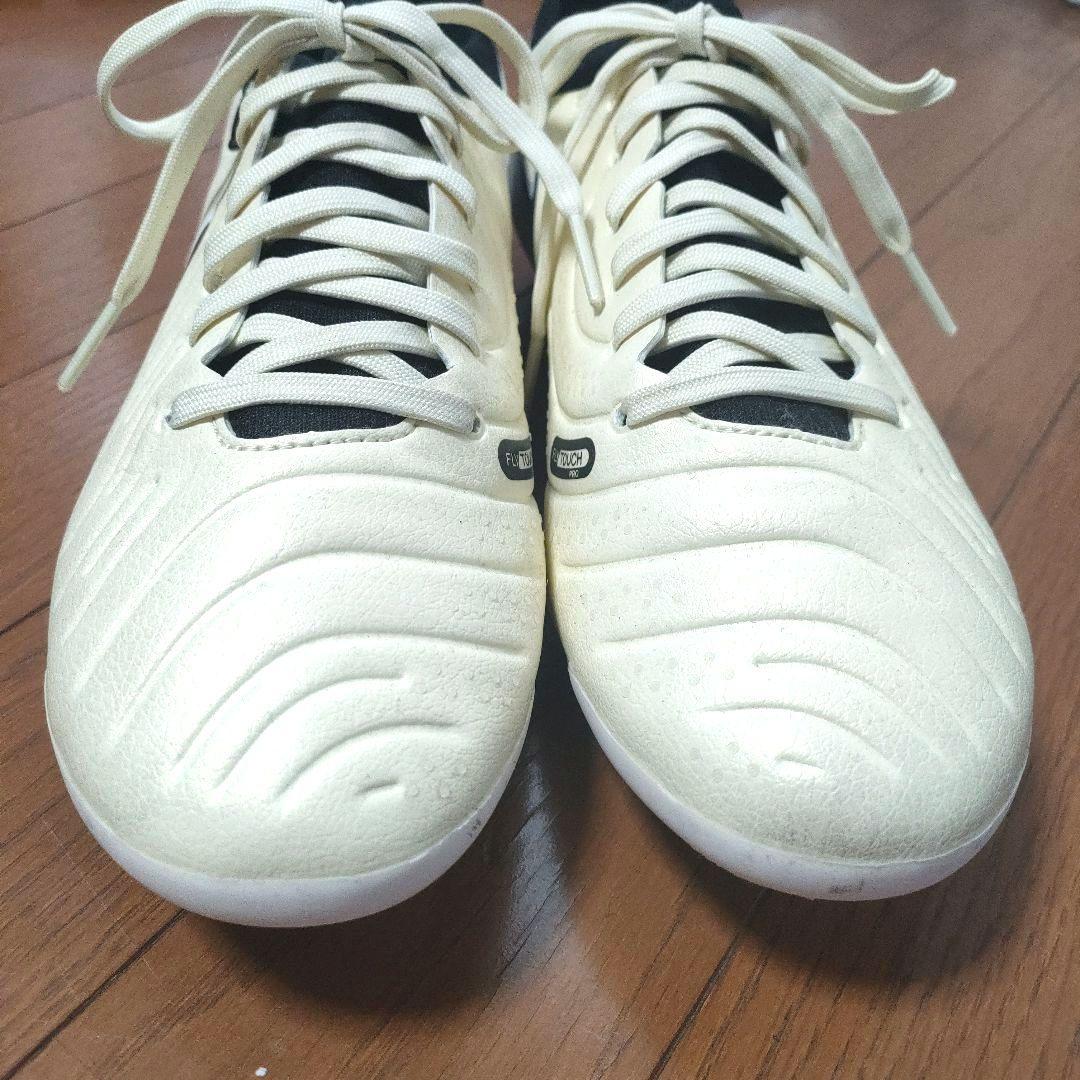 サッカースパイク　NIKE　TIEMPO　25.5cm