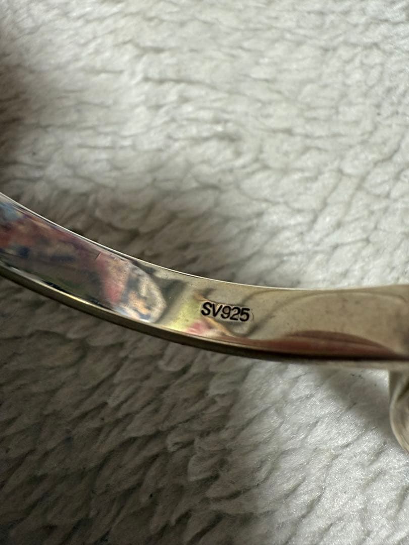 バーバリー　BURBERRY シルバー　ブレスレット　バングル