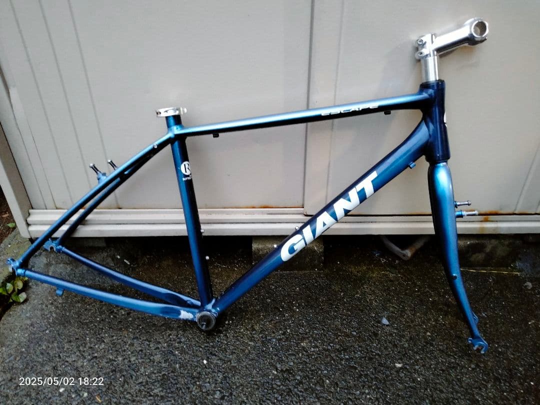 GIANT ジャイアント ESCAPE R3 クロスバイク フレームのみ ブルー