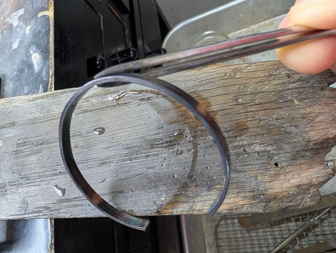 K18 ハンドメイド バングル 約12.4g