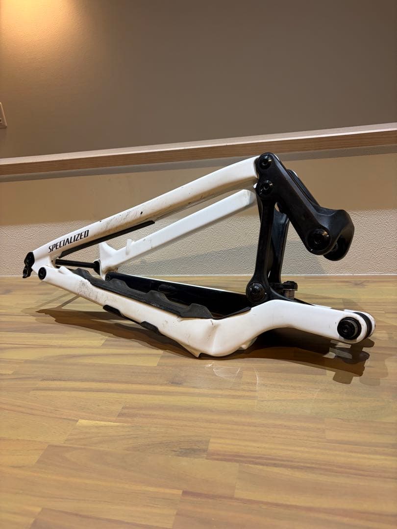 SPECIALIZED ENDURO リア三角フレーム S3 SIZE - メルカリ