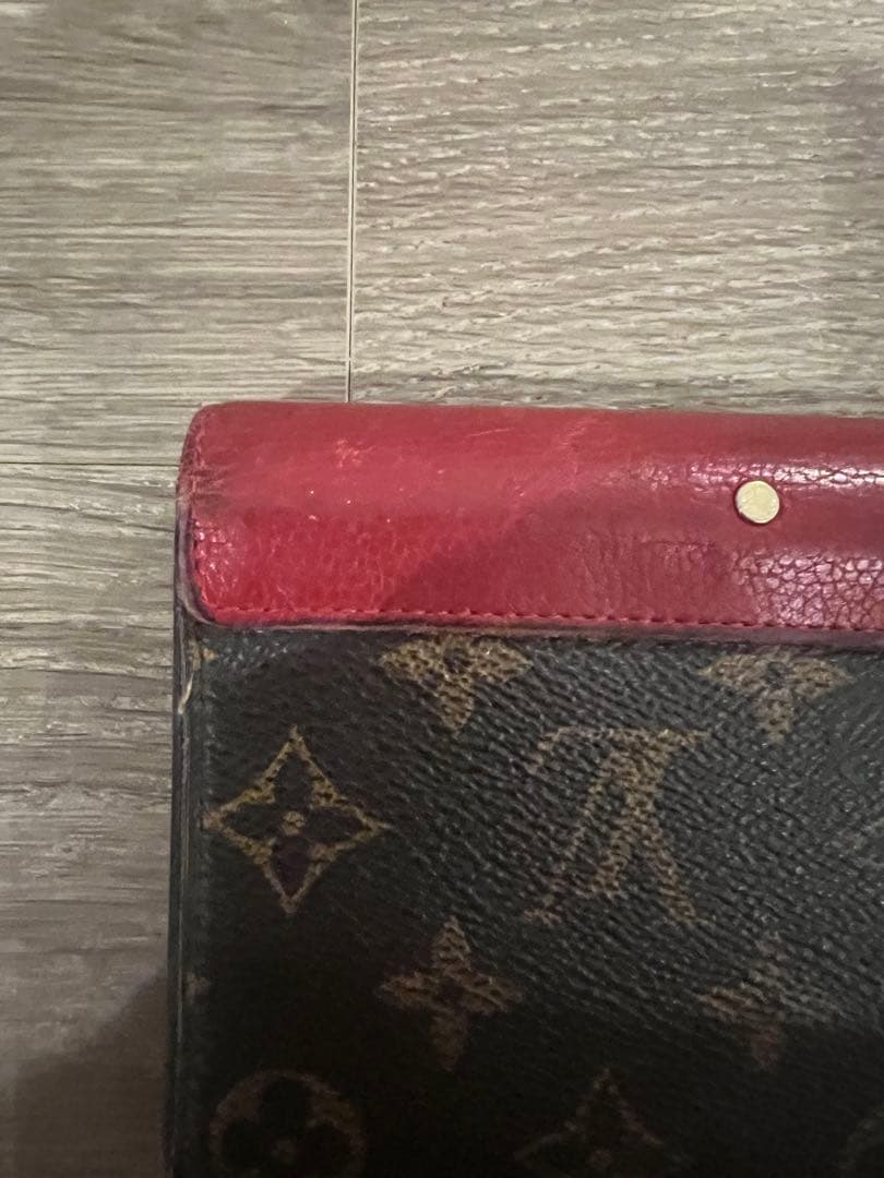 Louis Vuitton 長財布 黒/赤