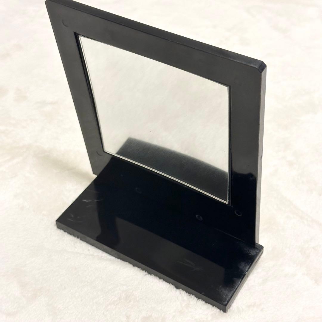 非売品】CHANEL スタンドミラー 置き鏡 卓上 回転式 ブラック - メルカリ