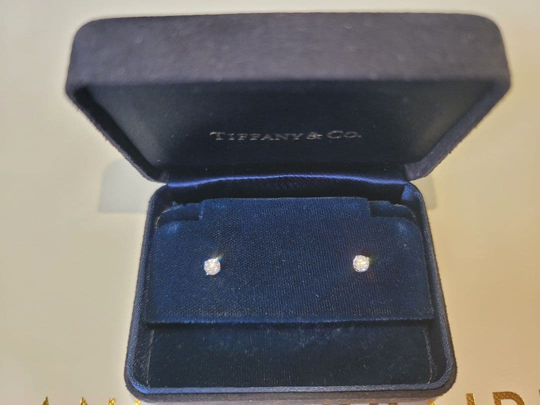 ティファニーダイヤモンドピアス0.43ctGカラーVS1/VS2スクリューポスト
