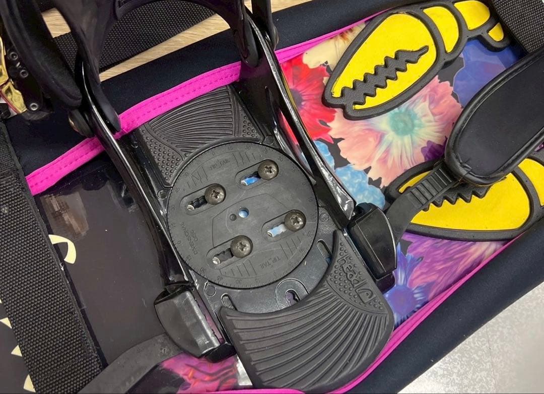 スノーボードセット Calmano × ESTIVO 花柄 ビンディングブーツ