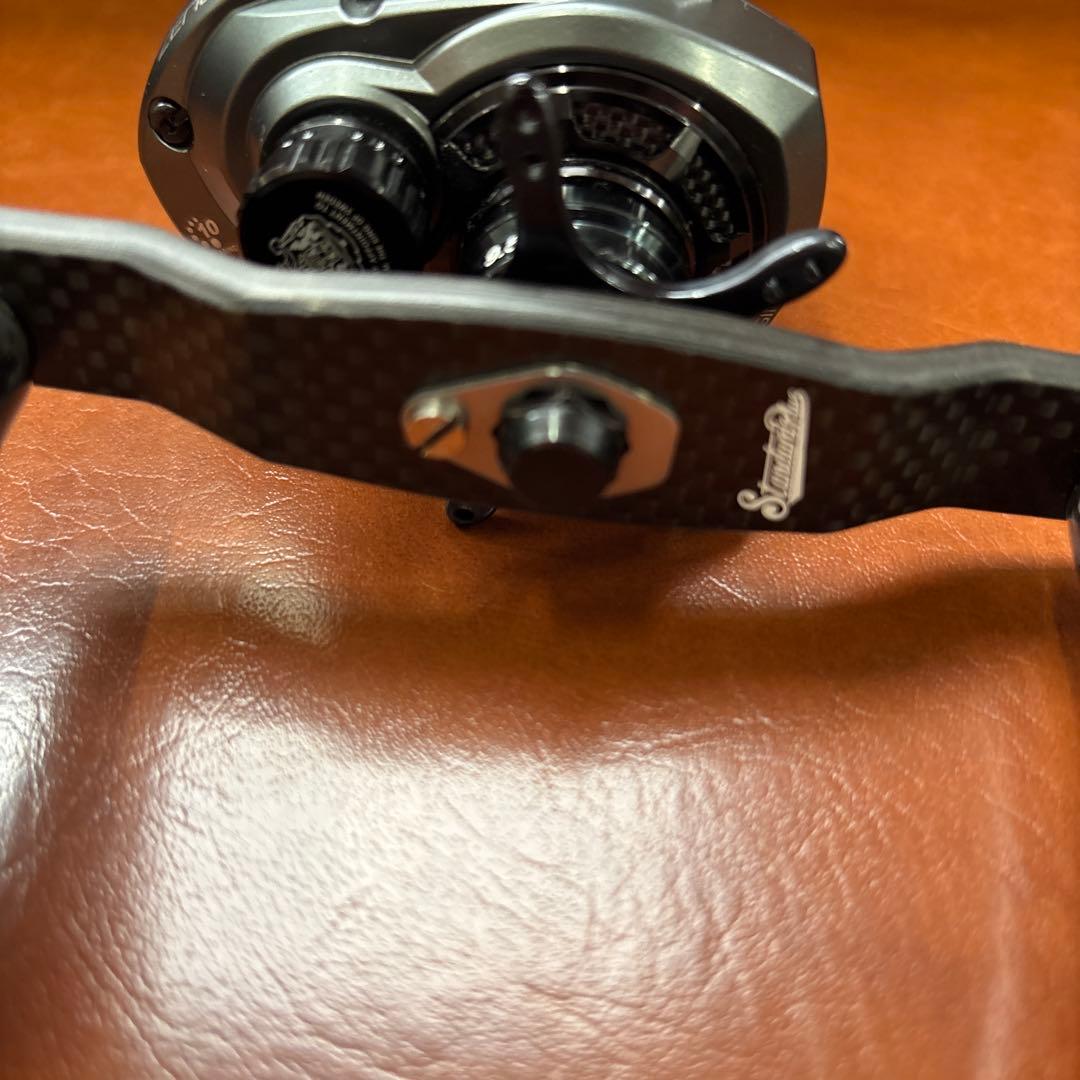 yyyyAbu Garcia ZENON BEAST 9 ベイトリール