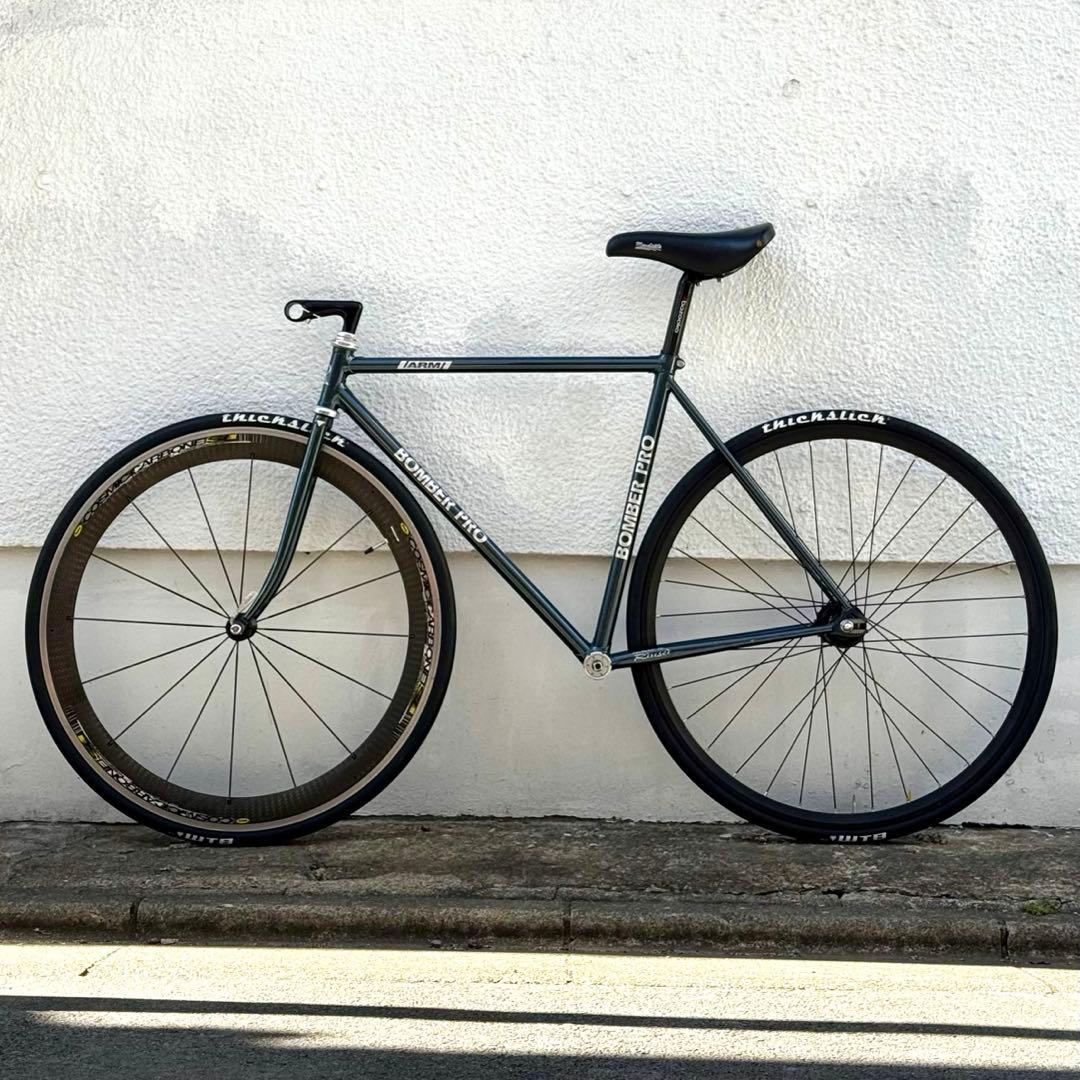 BOMBER PRO フレームセット　ステム、前後ホイール、サドル、シートポスト