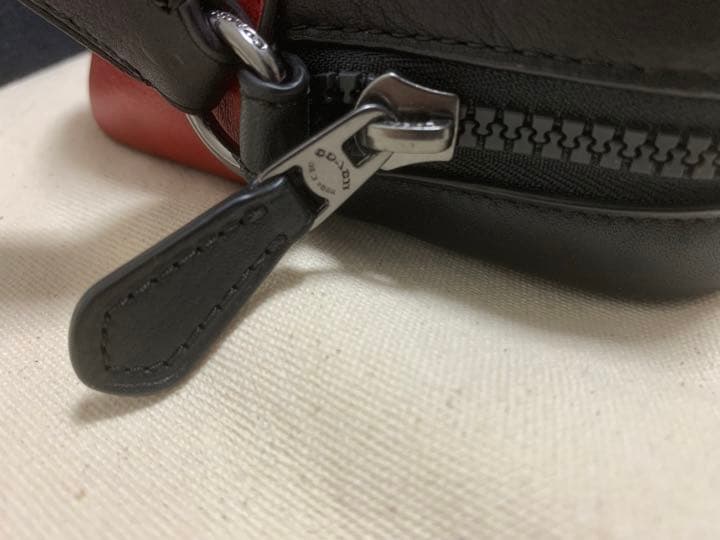 【anne64】新品未使用　コーチ クロスボディバッグ スムースレザー