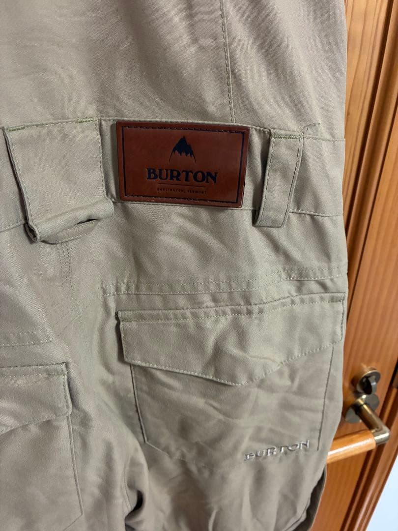 BURTON ベージュオーバーオール・ビブパンツ
