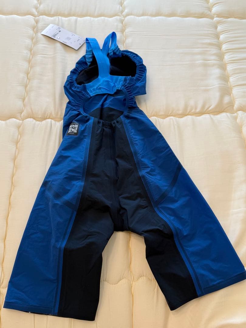 新品　アリーナ　高速水着　競泳水着　アクアフォースストームCP S