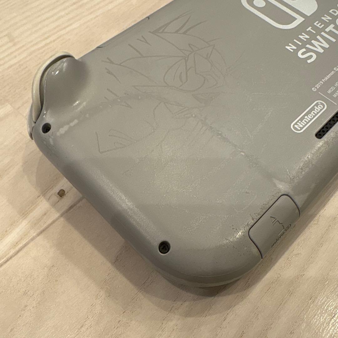 Nintendo Switch Lite 本体 動作確認済／背面スレ・キズあり