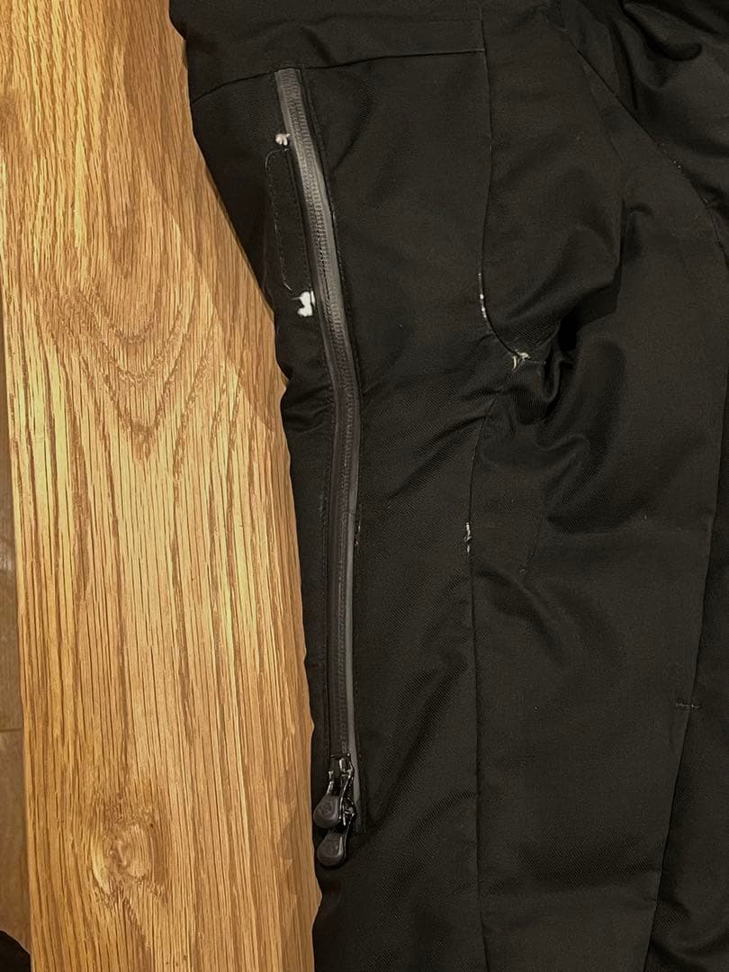 【訳あり】水沢ダウン シャトル Mサイズ　オルテライン