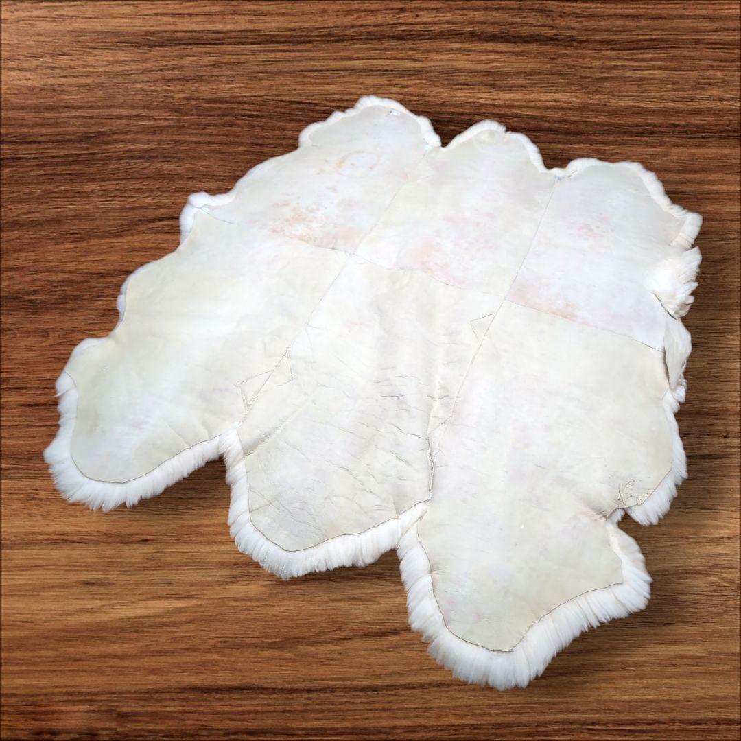 リアルムートンラグ　マット　敷物　天然羊毛　　長毛　ベージュ　抗菌加工済