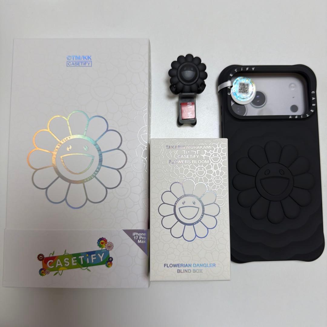 【村上隆 x CASETiFY】FLOWERS BLOOM BLACK フィギア