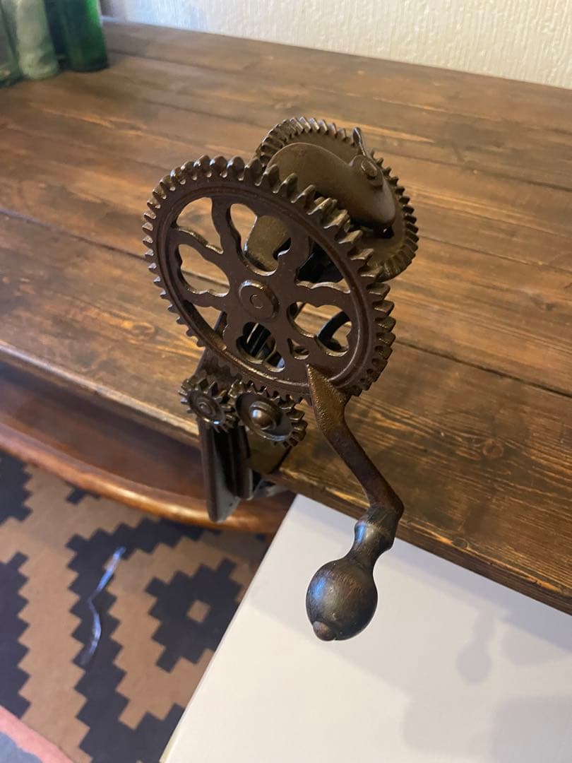 ビンテージ アップルピーラー　アンティーク雑貨