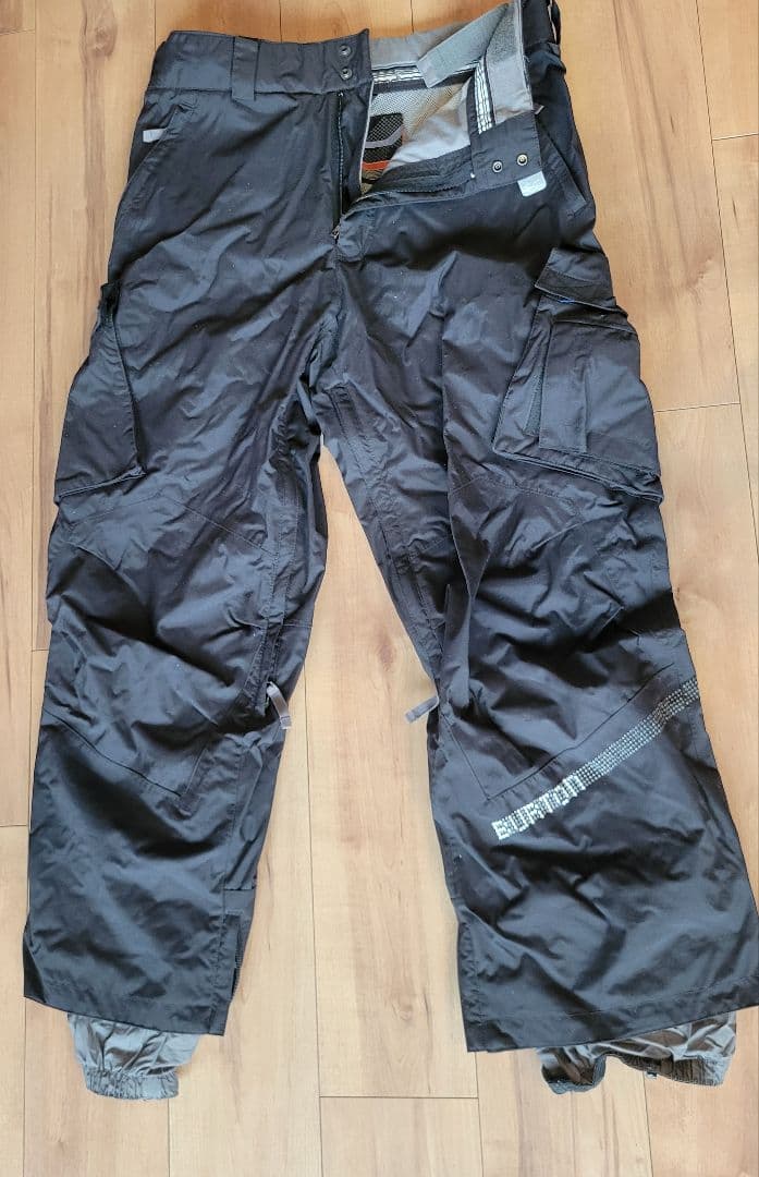 BURTON✨スキー スノボ ウェア 上下セット メンズL ブラック