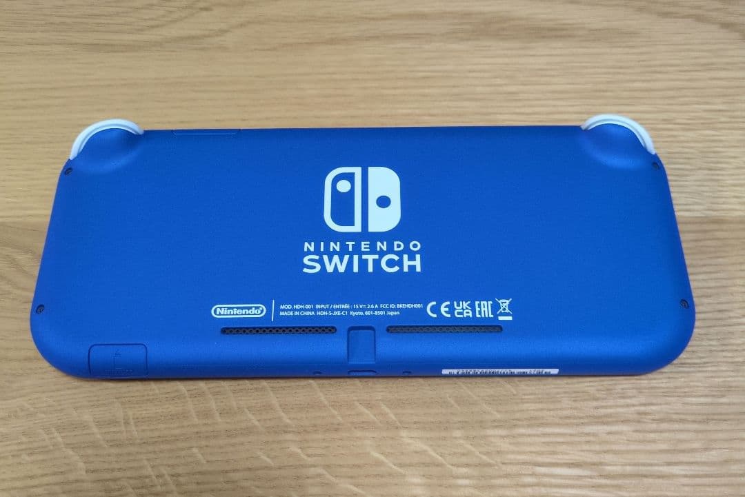 【美品】Nintendo Switch Lite 青 保護フィルム・ケース付き