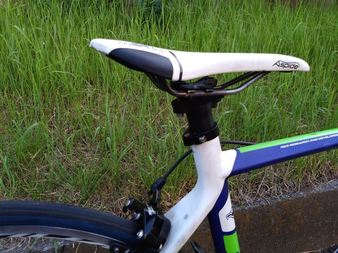 CARRERA VELENO TS　神奈川・引取限定　MAVIC　AKSIUM