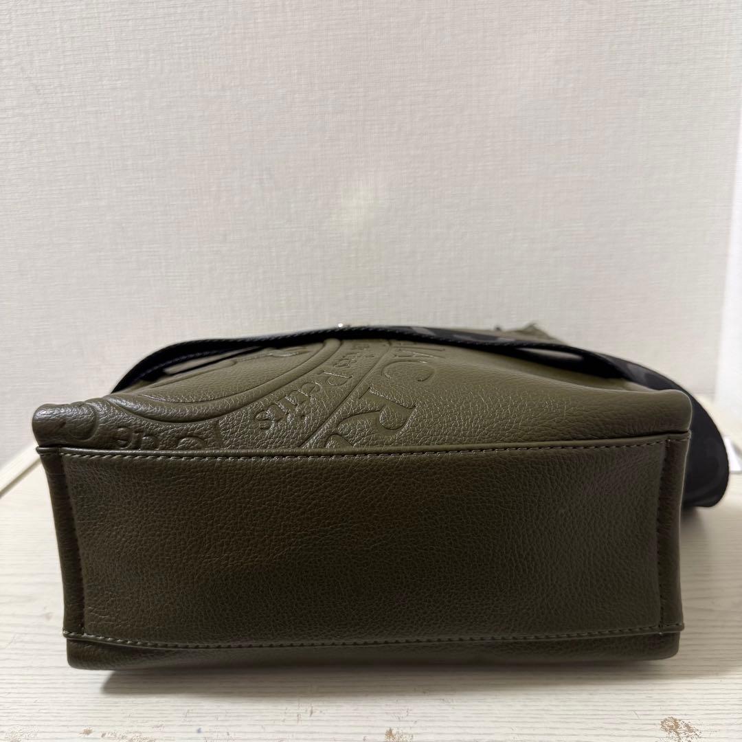 新品タグ付き　カステルバジャック ショルダーバッグ　ダナン カーキ　045114