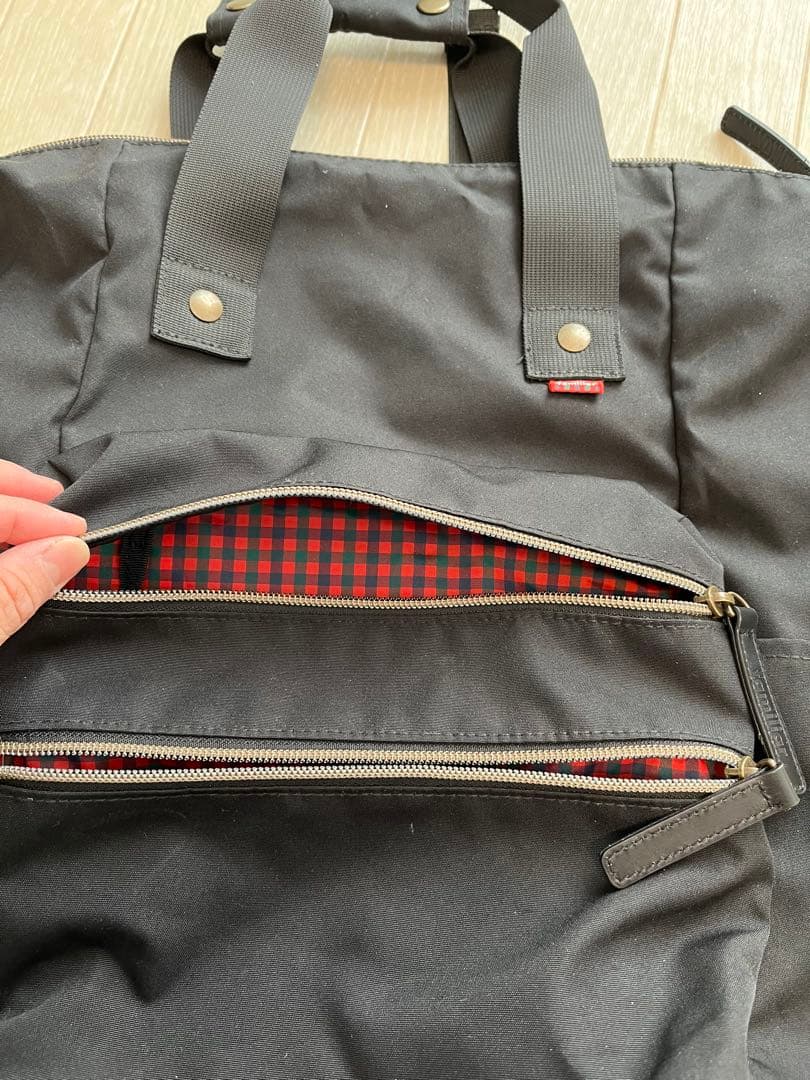 【新品】ファミリア familiar リュック　マザーズバックブラックポーチ付き