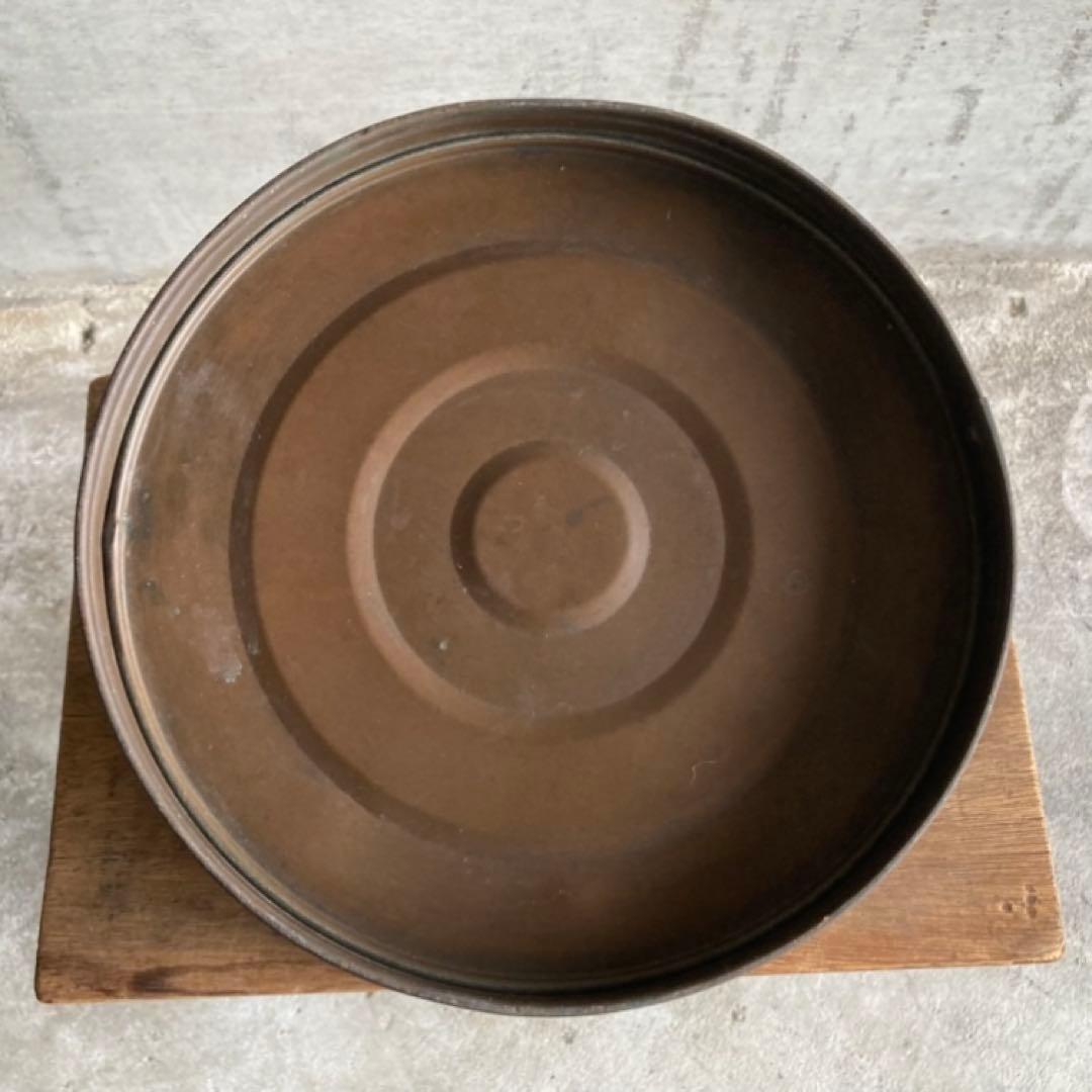 古い味のある銅製のバケツ 桶 花器 置物 オブジェ レトロ ヴィンテージ