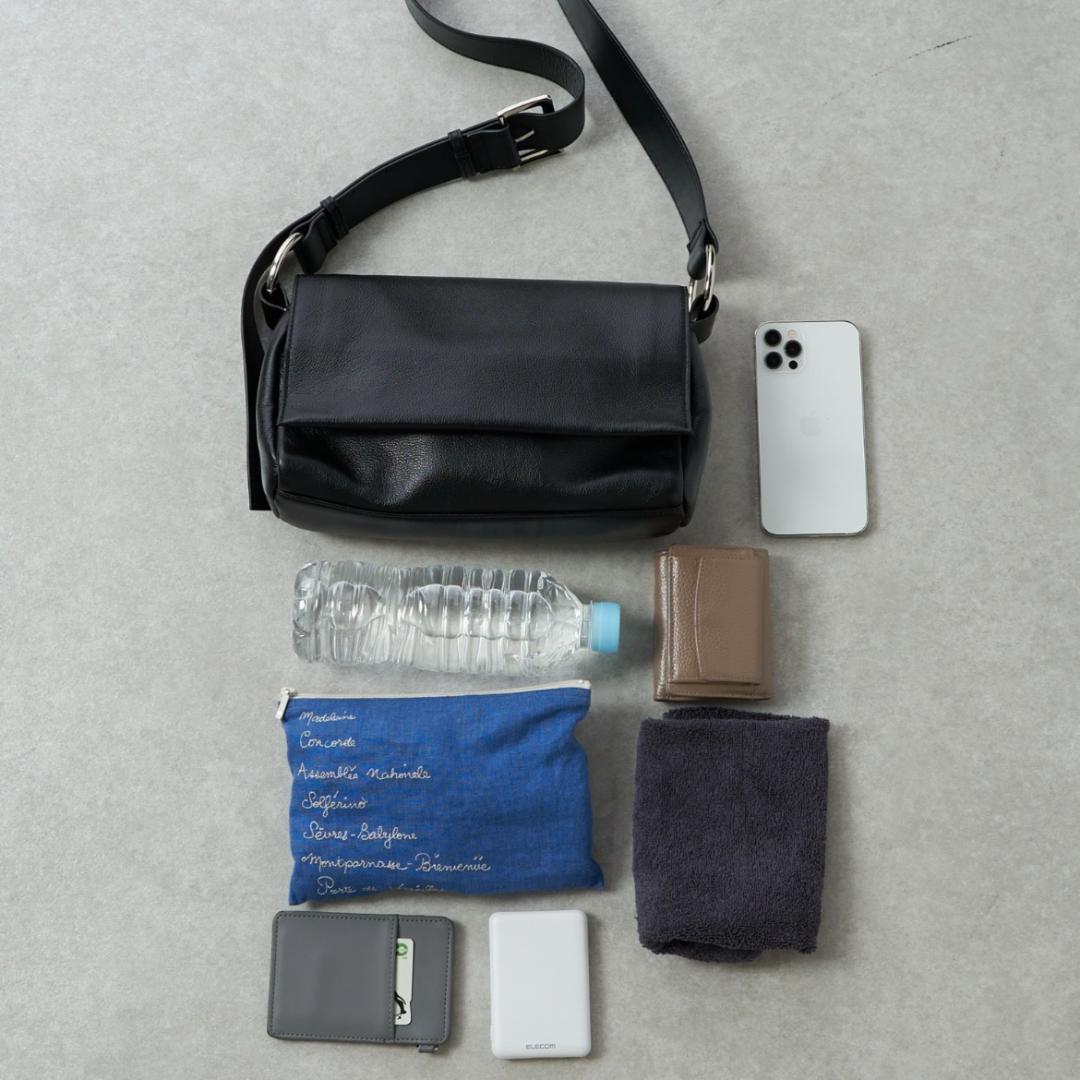 【新品未開封】ビアズリー レザーリングボディバッグ ブラック