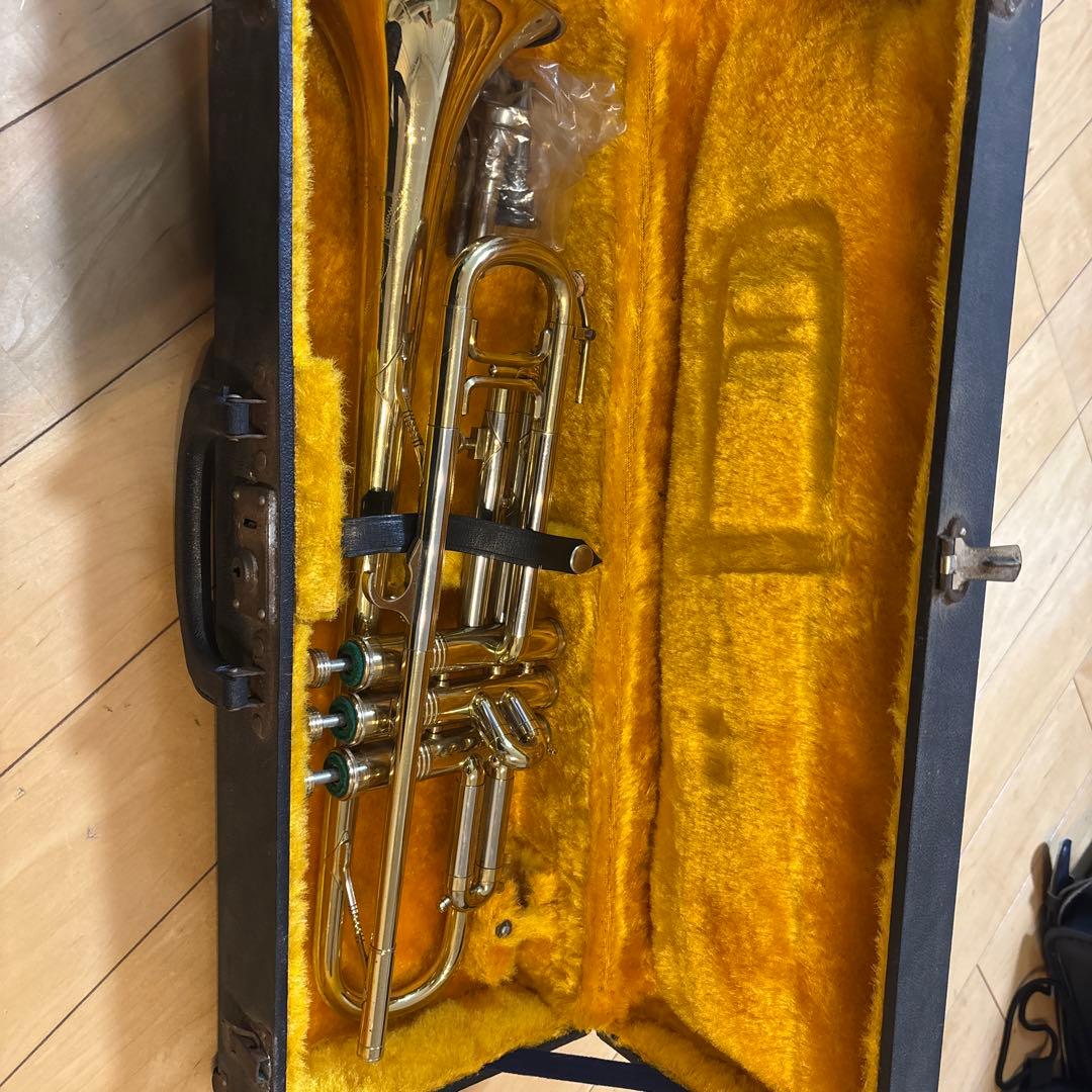 HUTTL トランペット　LINE800 本体