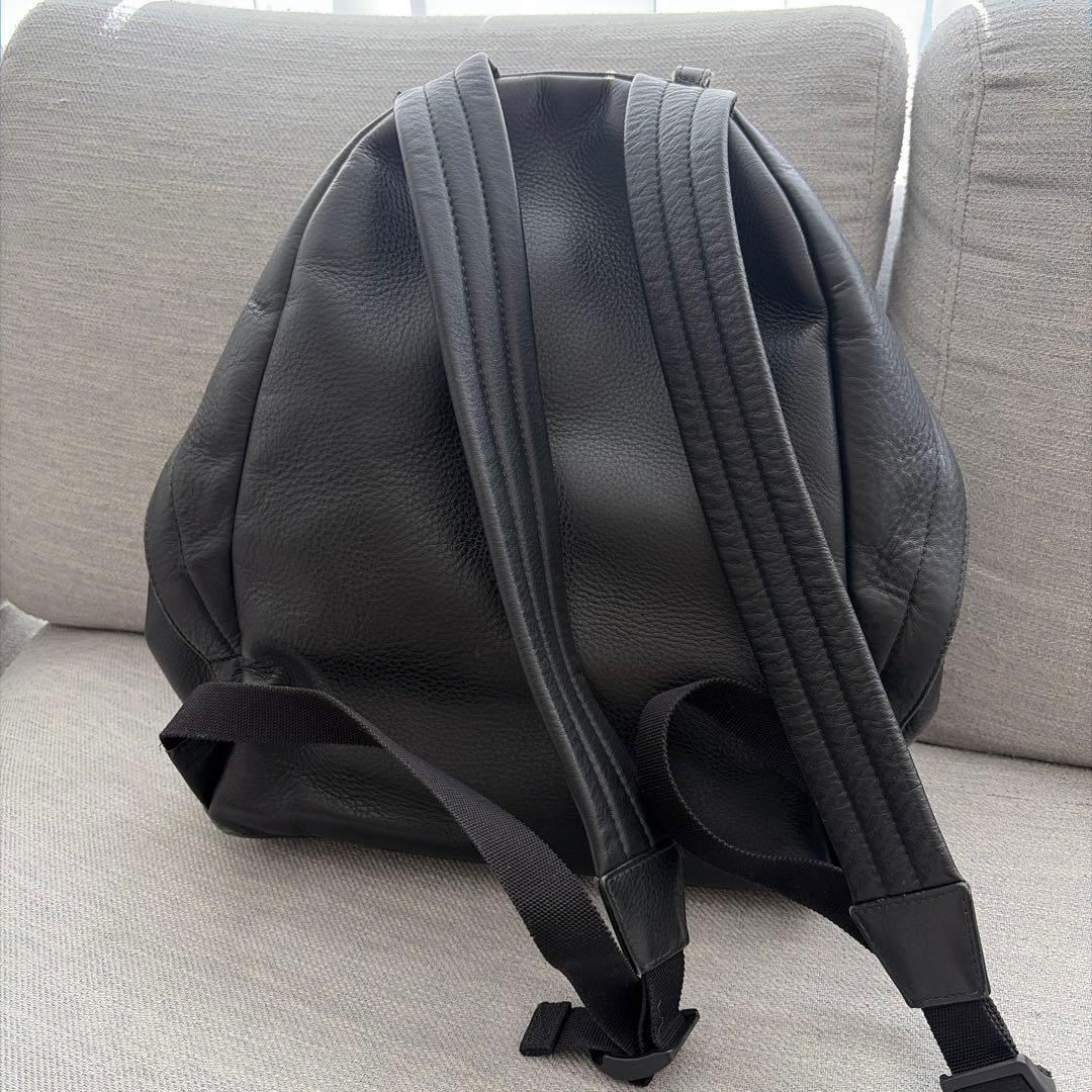 BALENCIAGA 黒 リュック　レディース