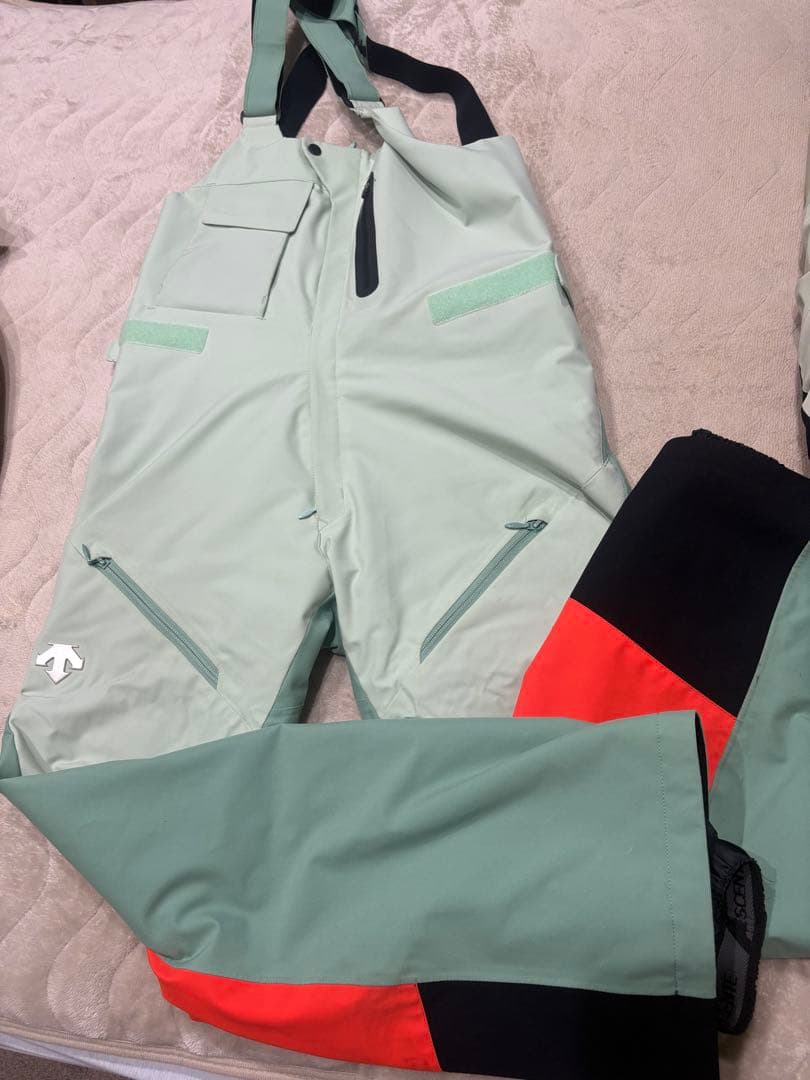 【dai】DESCENTE S.I.O.スキーウェア上下セット 21/22