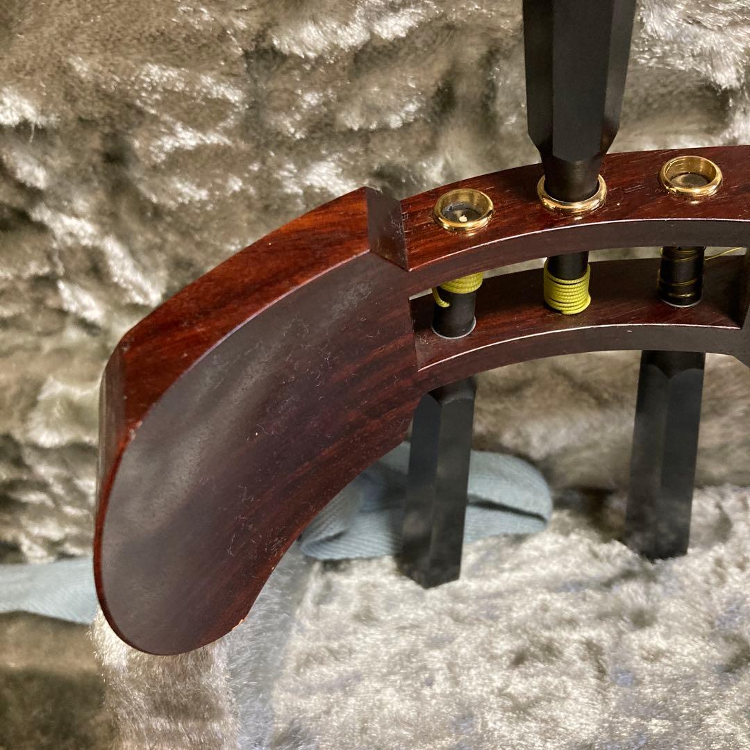 三味線　皮破れあり　ハードケース付き