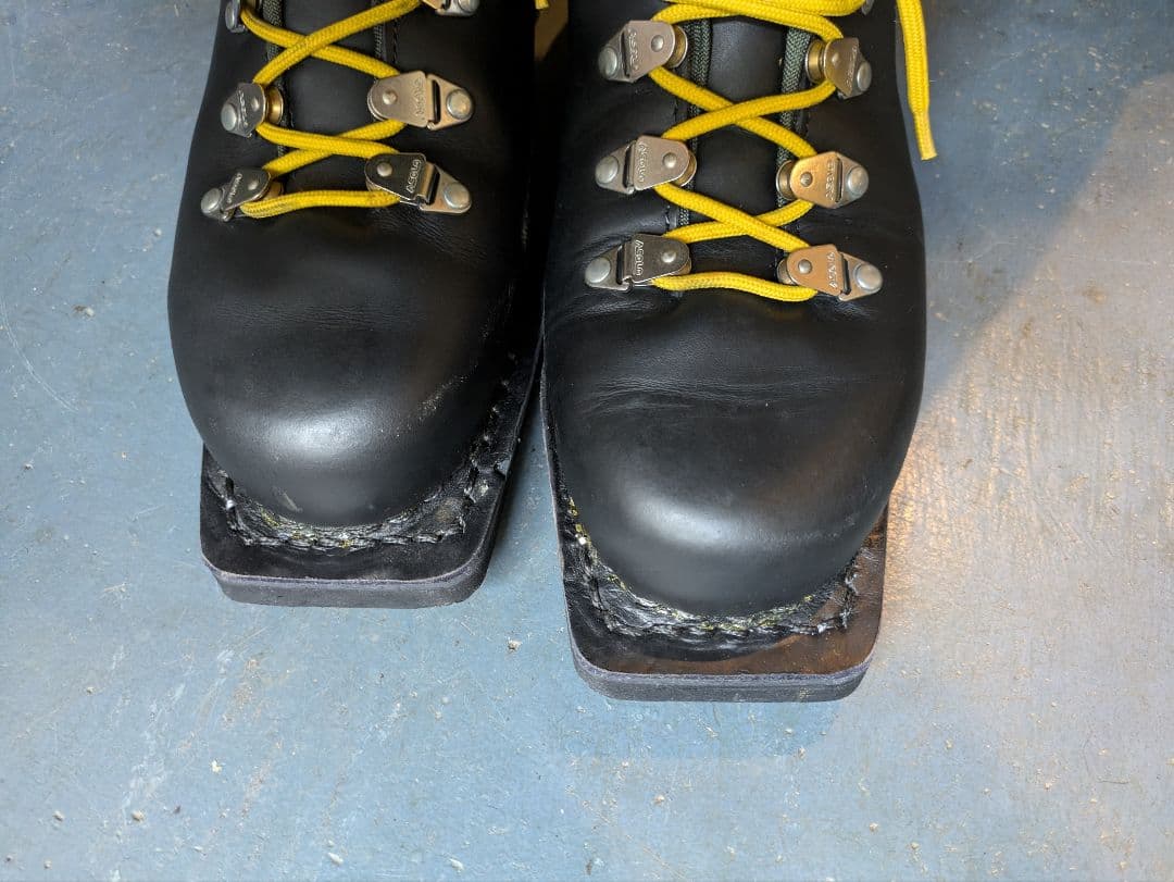 ASOLO　テレマークスキーモルゲダール革製 UK8 1/2 27.5cm