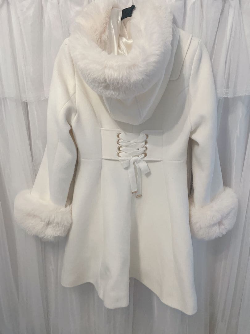 LIZLISA リボンベルトフードコート ホワイト