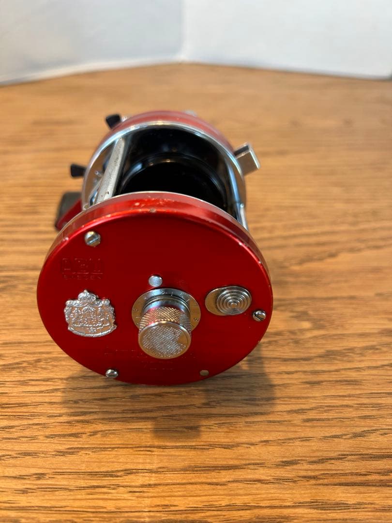 ABU ambassadeur 7000 レッド