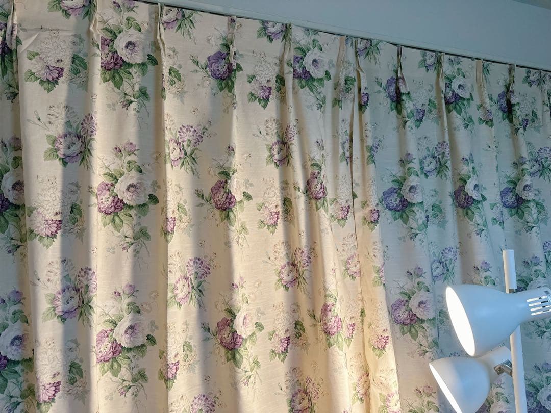 カーテン　ハンドメイド　ローラアシュレイ生地　綿麻セシリア　パープル