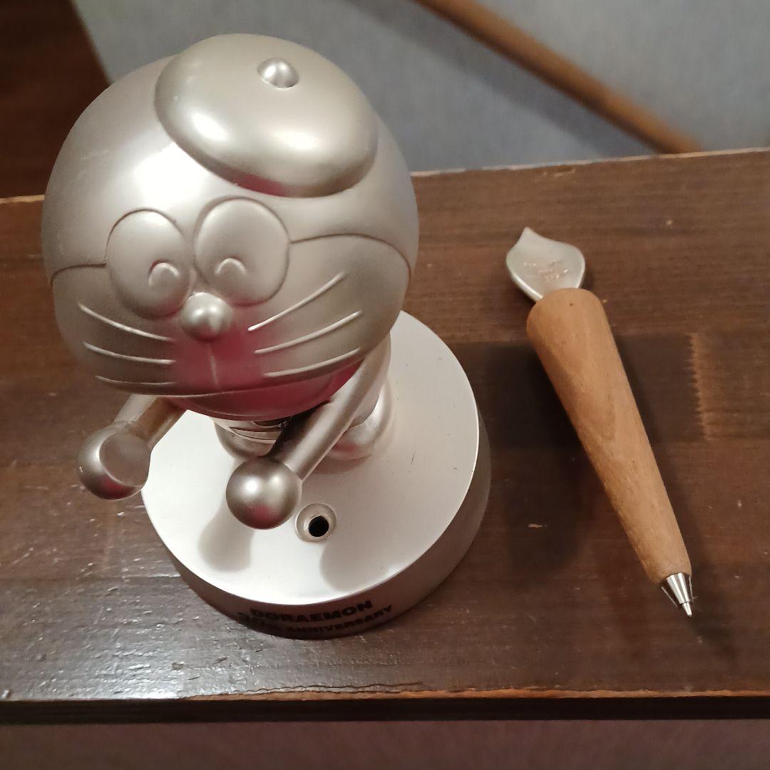 ドラえもん、限定ペンスタンドラ