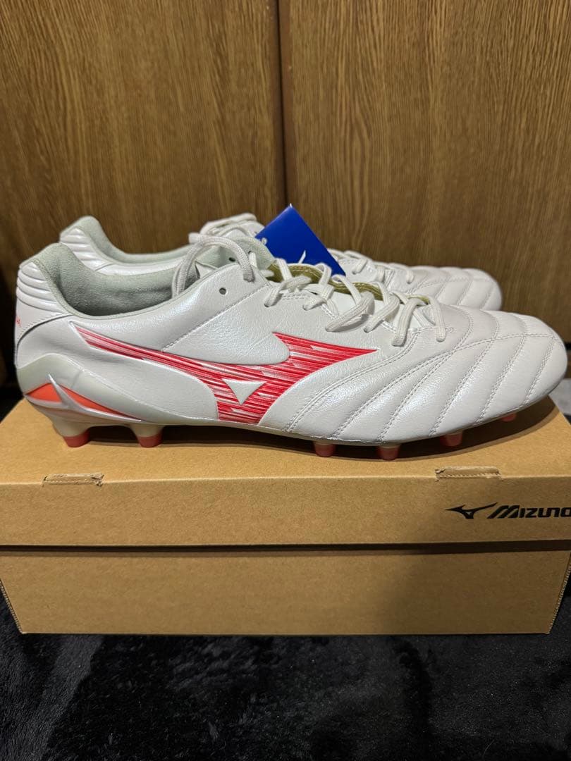 ミズノ　サッカースパイク　モナルシーダ　ネオ3 エリート　28.5cm