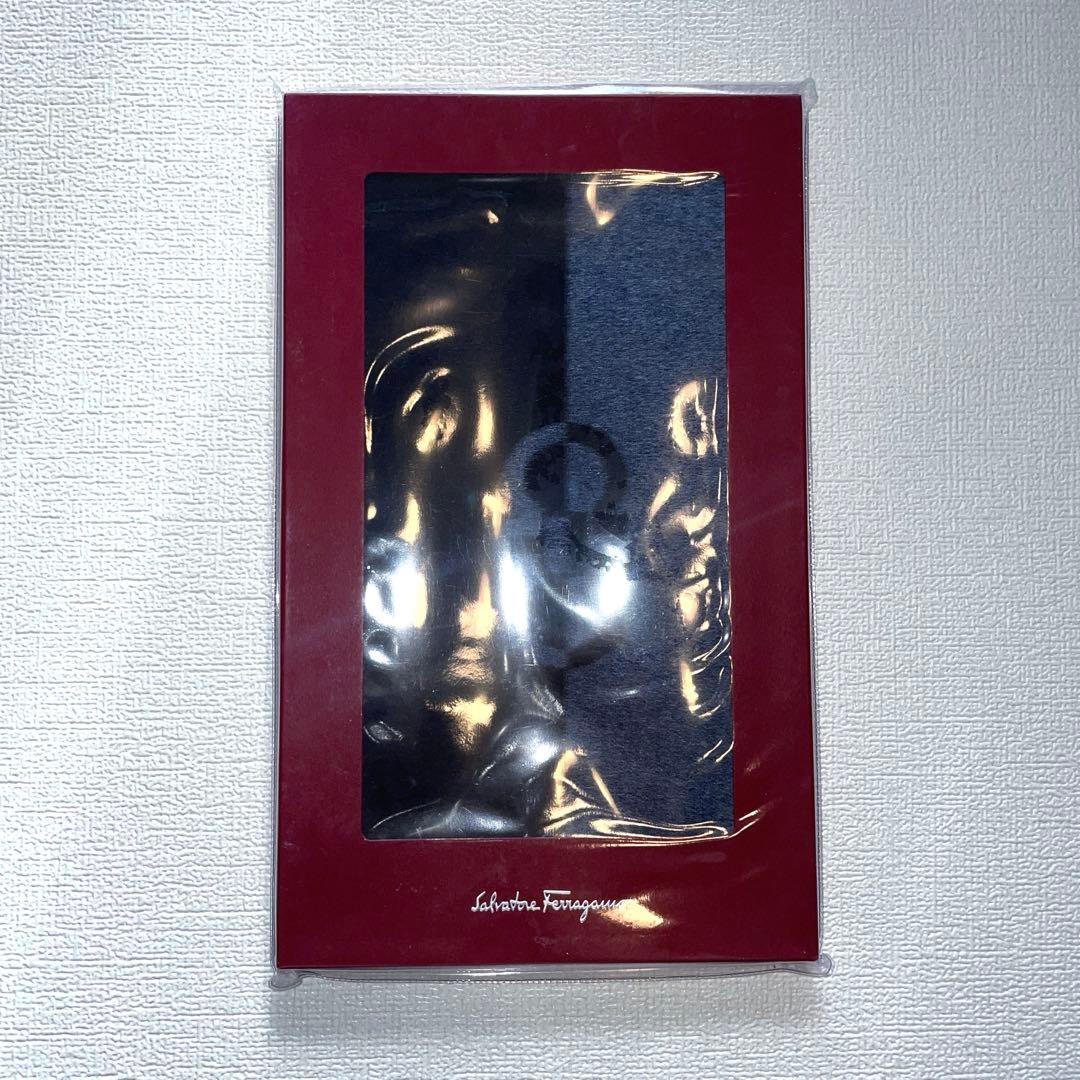 【新品未使用タグ付き】Salvatore Ferragamo カシミヤマフラー